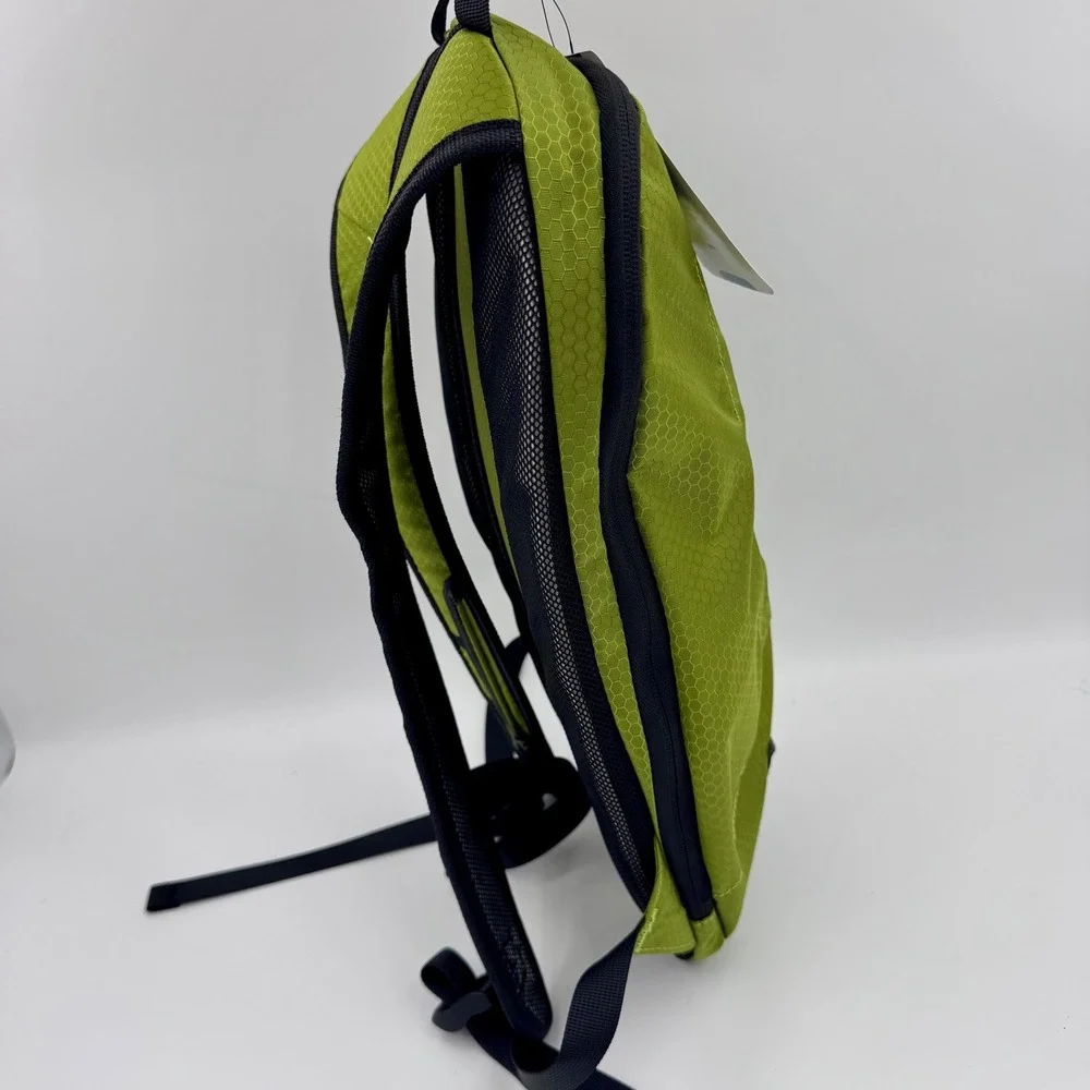 NWT TOPI Hydration 2L Backpack Lime Green Honeycomb Ripstop Hiking Cycling Bag